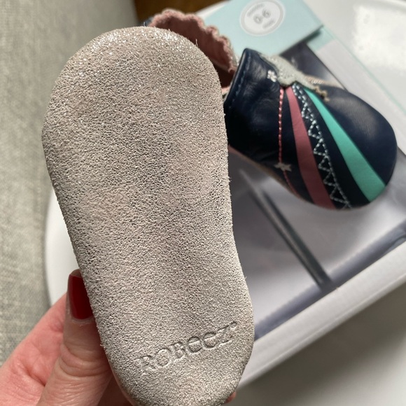 Robeez Soft Sole Shoes 0-6 Months - Picture 2 of 2